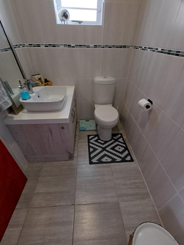 4 Bedroom Property for Sale in Pearly Beach Western Cape
